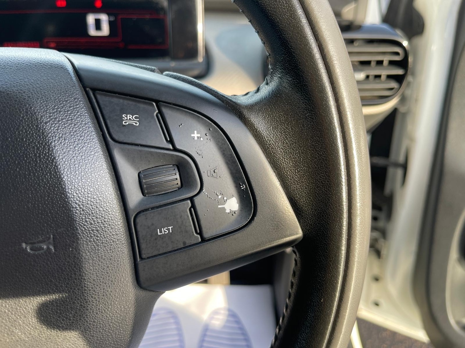 Used Citroen C4 Cactus 2015 for sale - 77476669: Photo 21