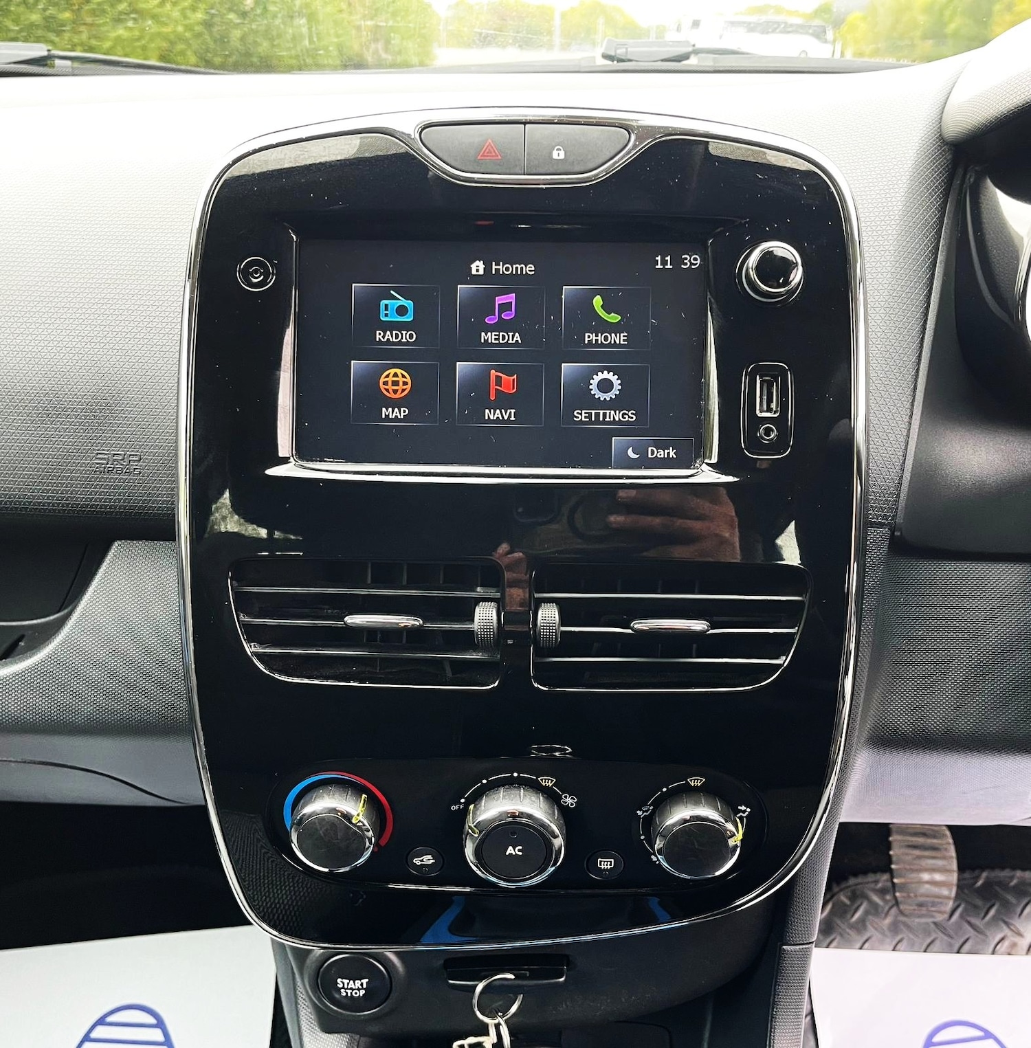 Used Renault Clio 2013 for sale - 76294381: Photo 20