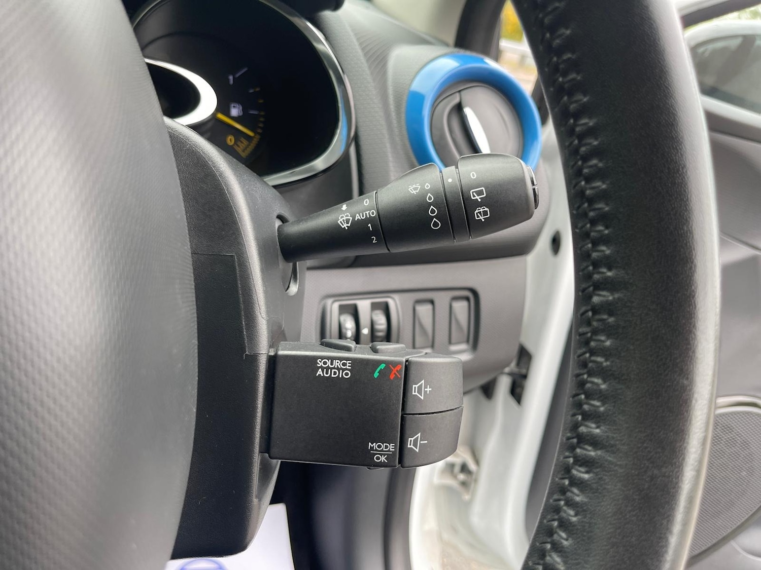 Used Renault Clio 2013 for sale - 76294381: Photo 49