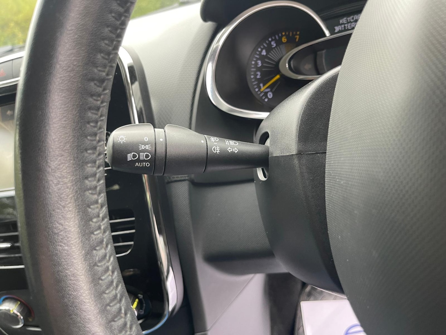 Used Renault Clio 2013 for sale - 76294381: Photo 9