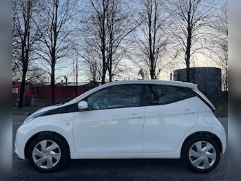 Used Toyota AYGO 2016 for sale - 77652963: Photo