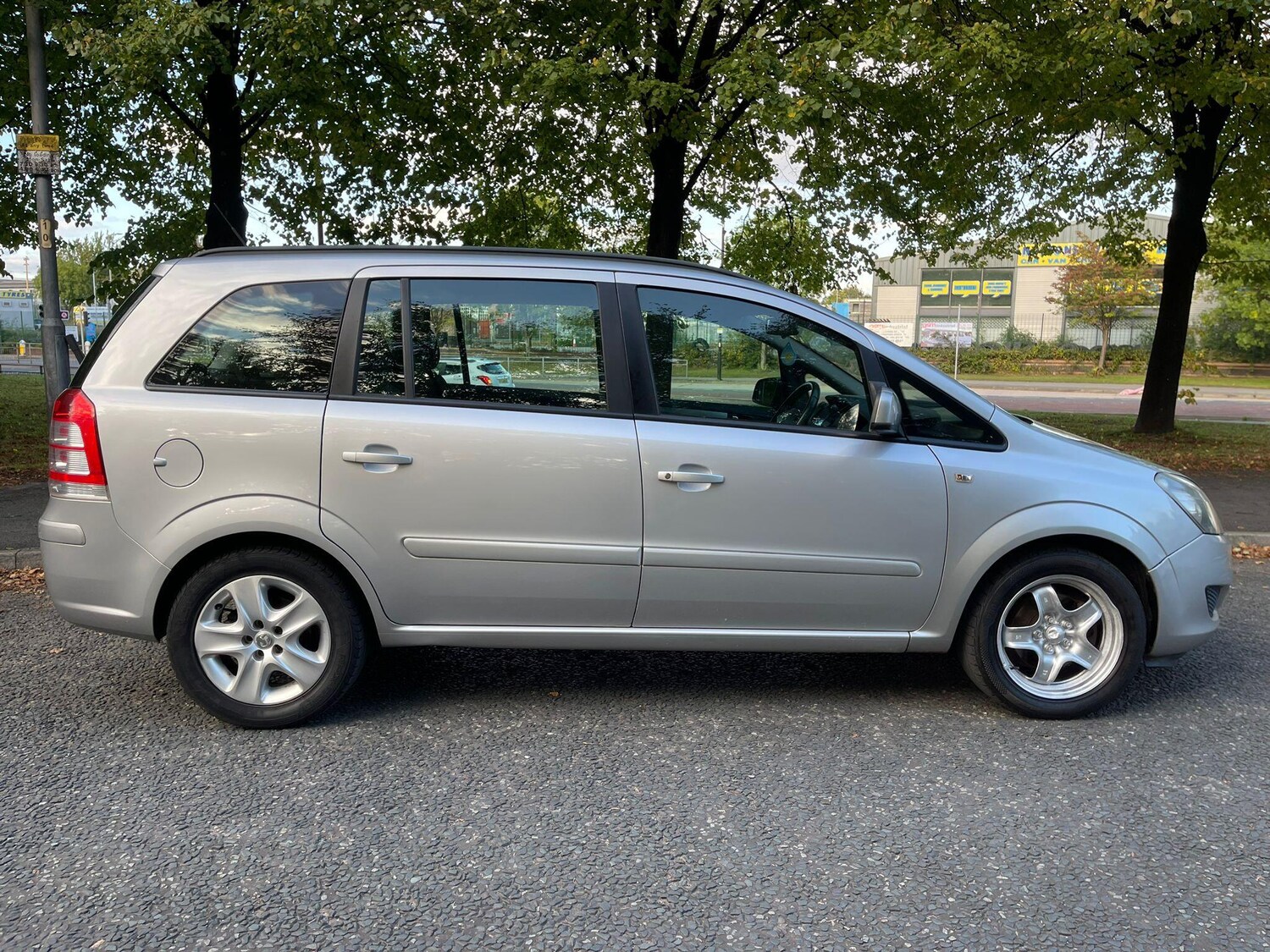 Used Vauxhall Zafira 2013 for sale - 76623170: Photo 8