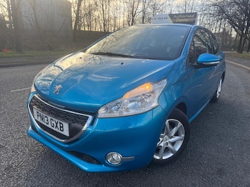 Used Peugeot 208 2013 for sale - 77877648: Photo