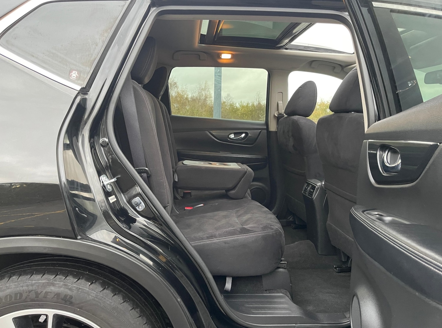 Used Nissan X-Trail 2016 for sale - 76626437: Photo 21