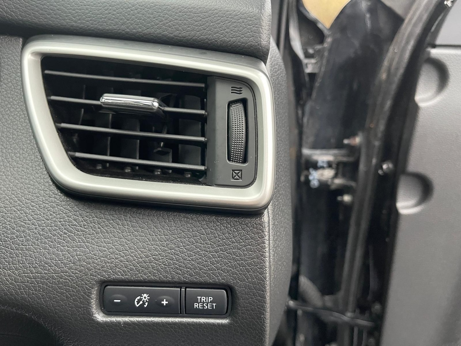 Used Nissan X-Trail 2016 for sale - 76626437: Photo 51