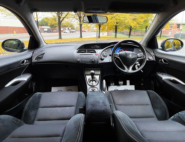 Used Honda Civic 2011 for sale - 76234482: Photo 15