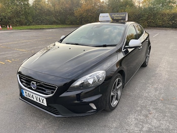 Used Volvo V40 2014 for sale - 76480548: Photo
