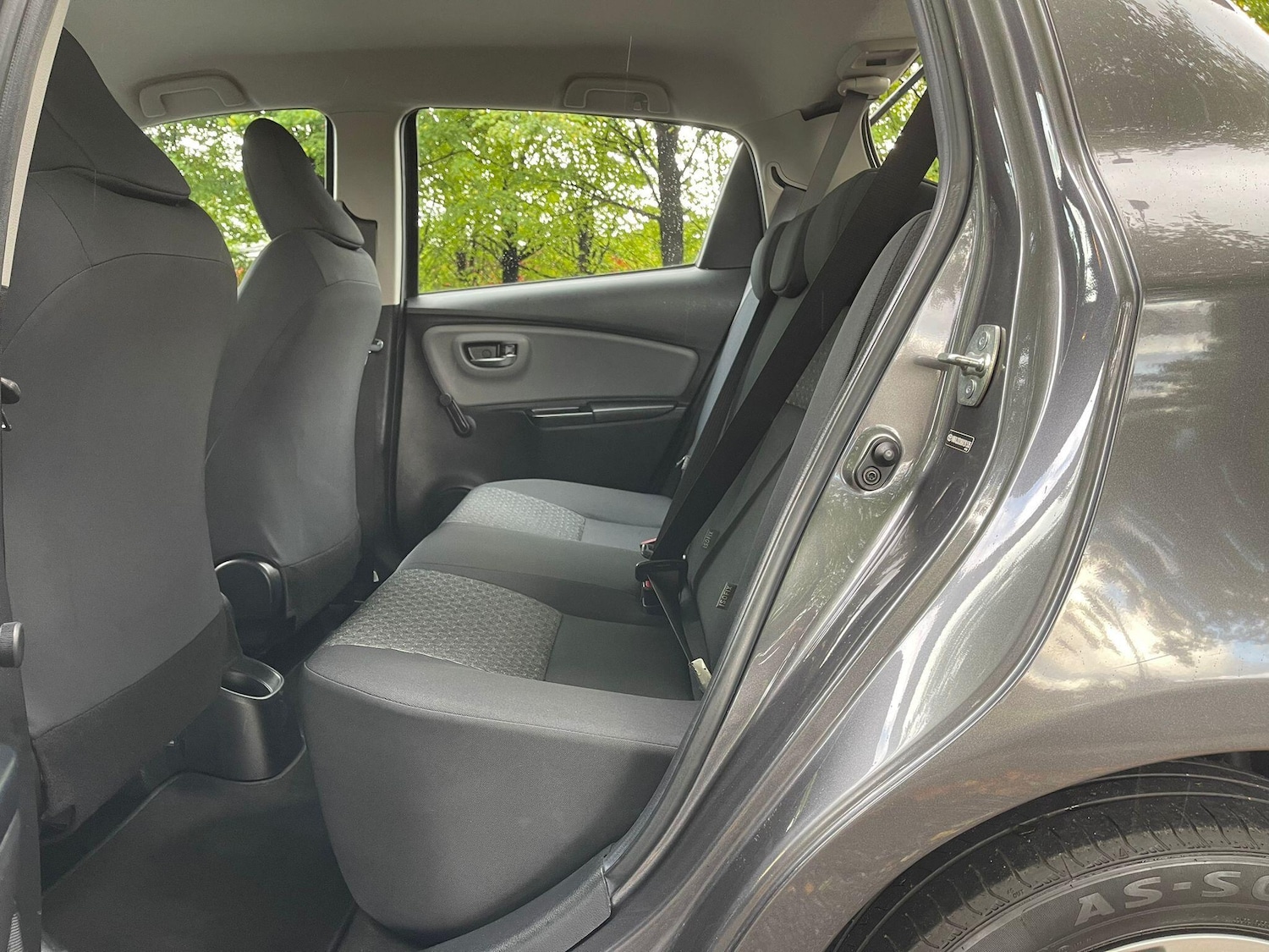 Used Toyota Yaris 2015 for sale - 76623139: Photo 16