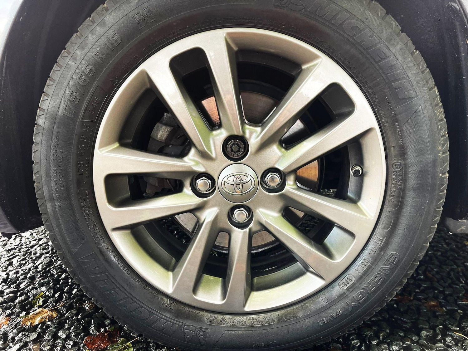 Used Toyota Yaris 2015 for sale - 76623139: Photo 39