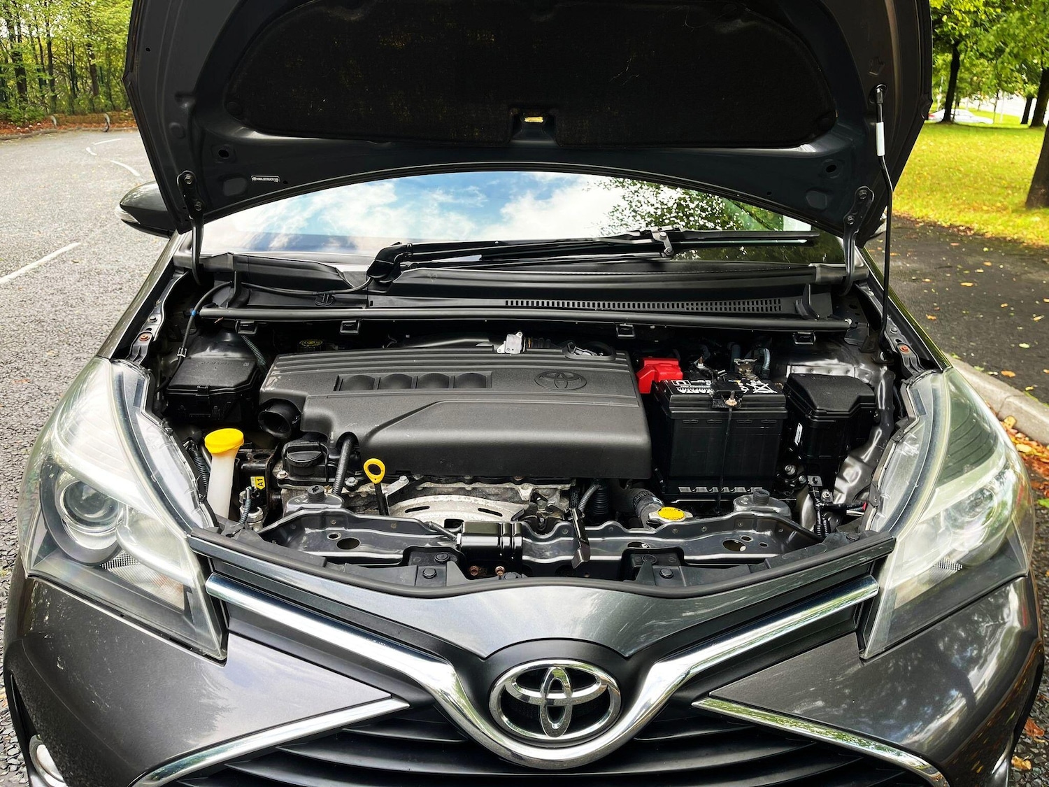 Used Toyota Yaris 2015 for sale - 76623139: Photo 41