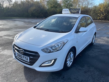 Used Hyundai i30 2016 for sale - 76542518: Photo