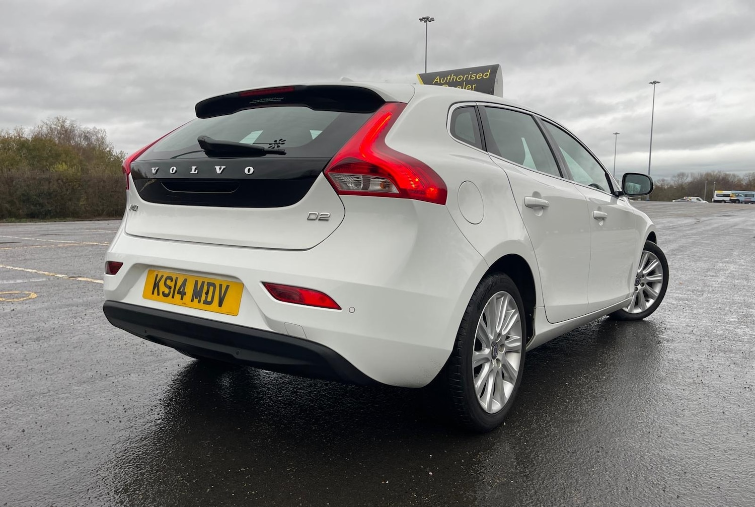 Used Volvo V40 2014 for sale - 76696585: Photo 12