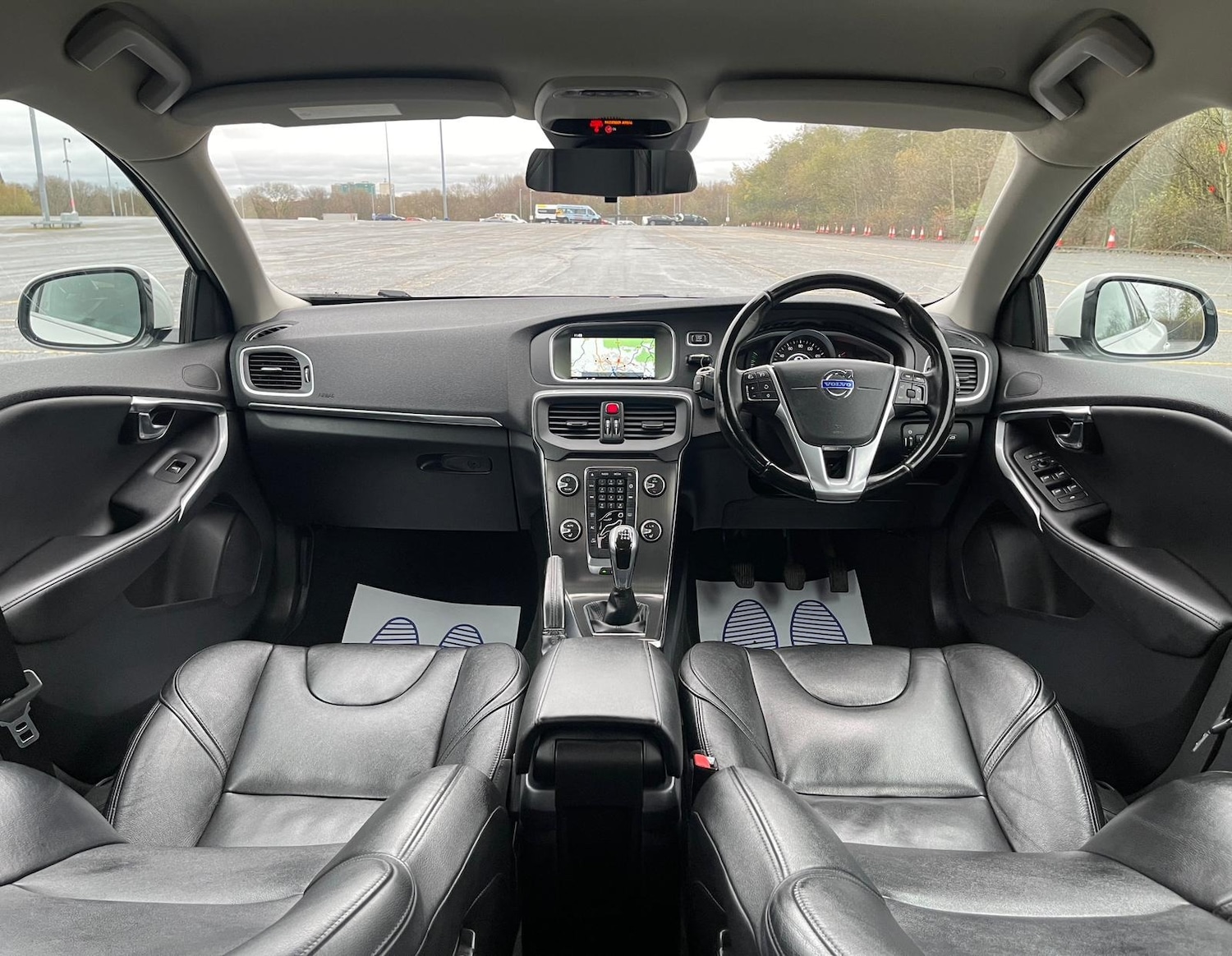 Used Volvo V40 2014 for sale - 76696585: Photo 15