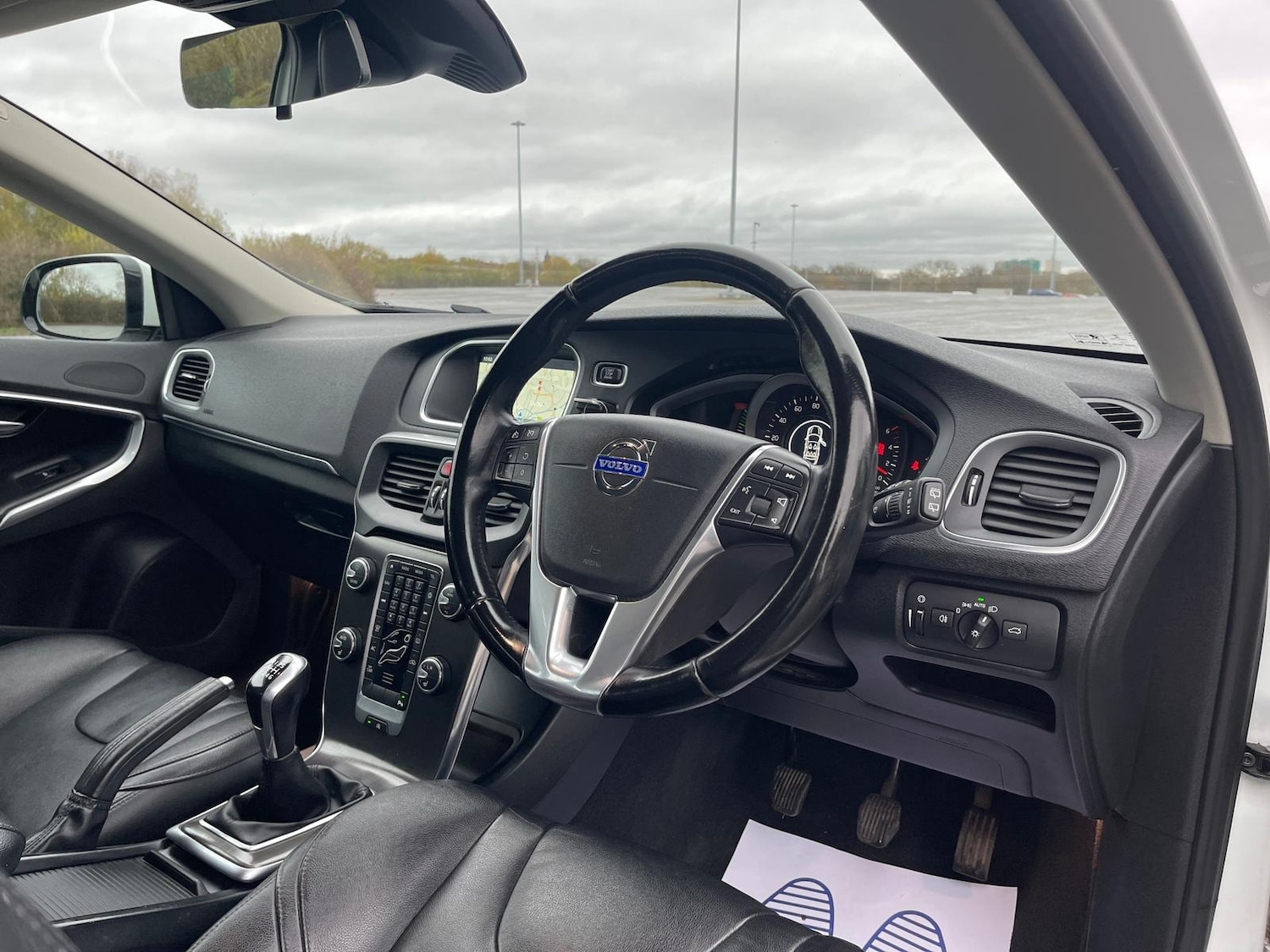 Used Volvo V40 2014 for sale - 76696585: Photo 17