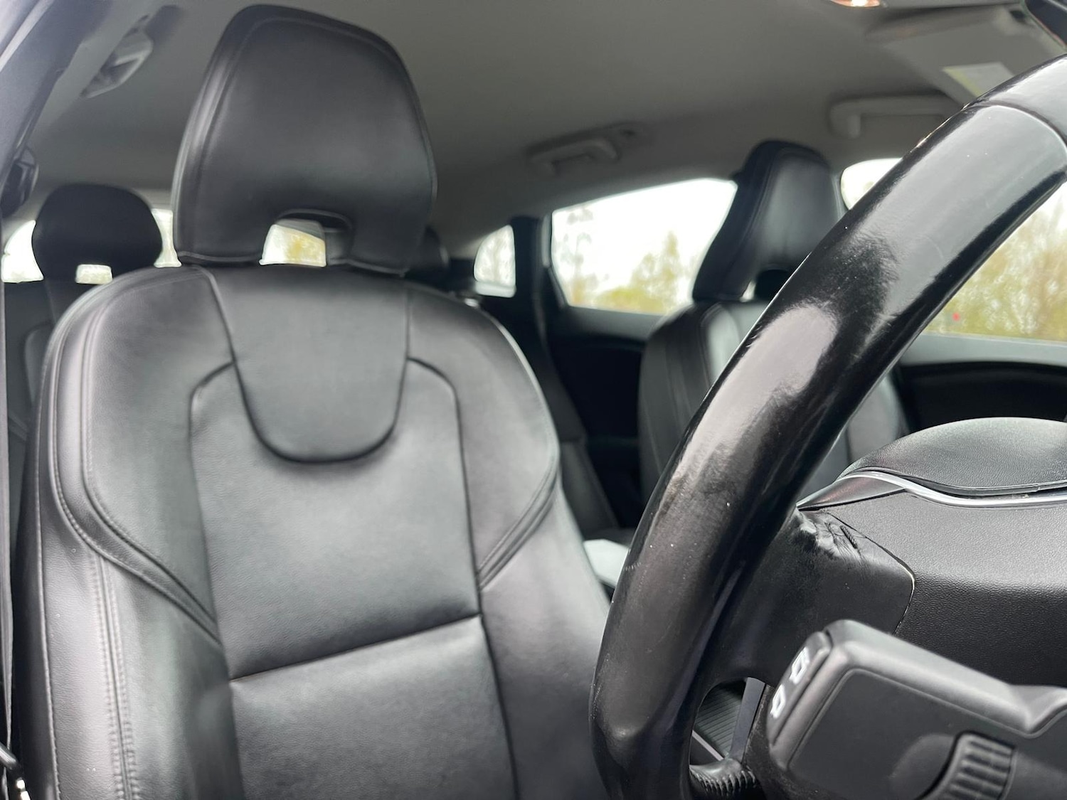 Used Volvo V40 2014 for sale - 76696585: Photo 18