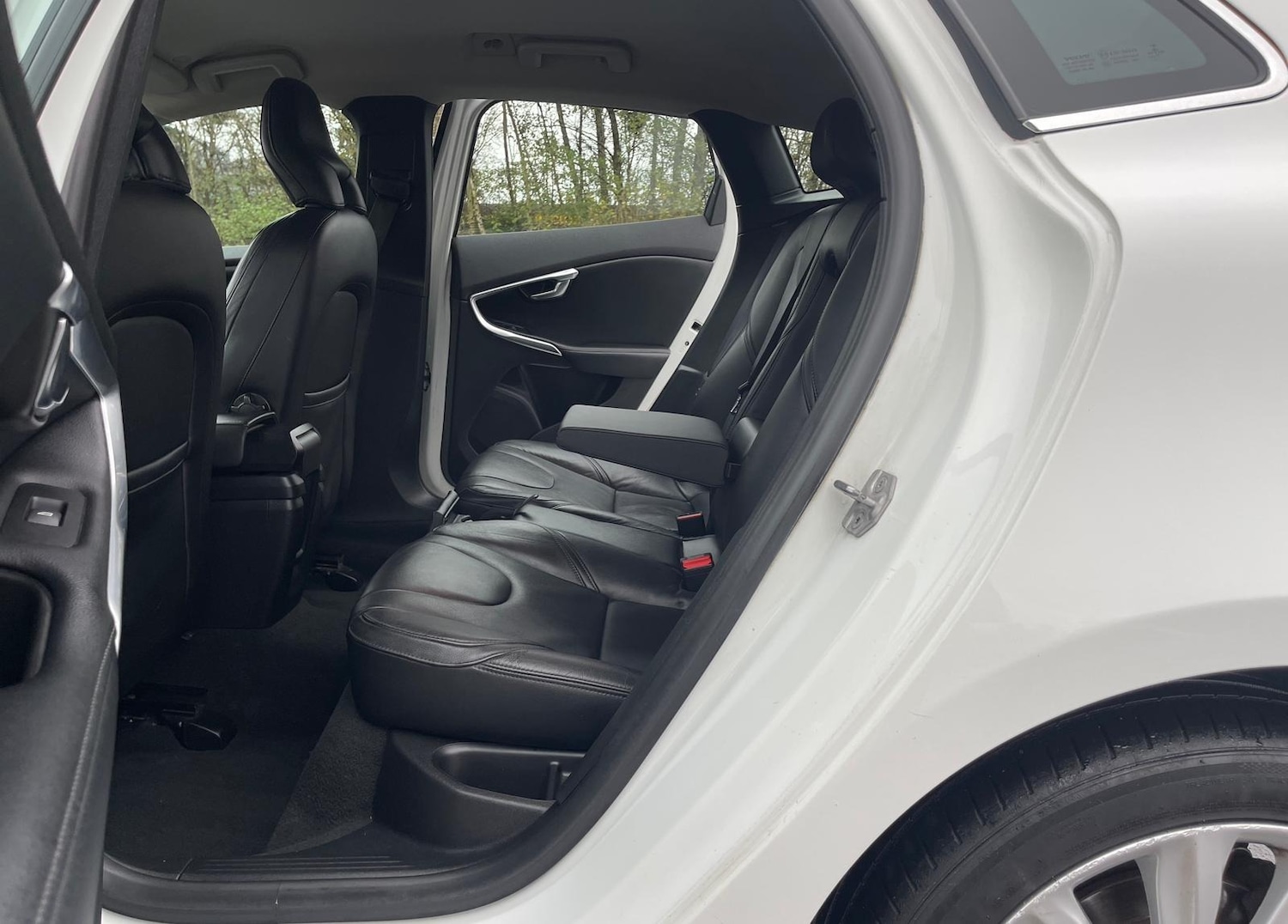 Used Volvo V40 2014 for sale - 76696585: Photo 25