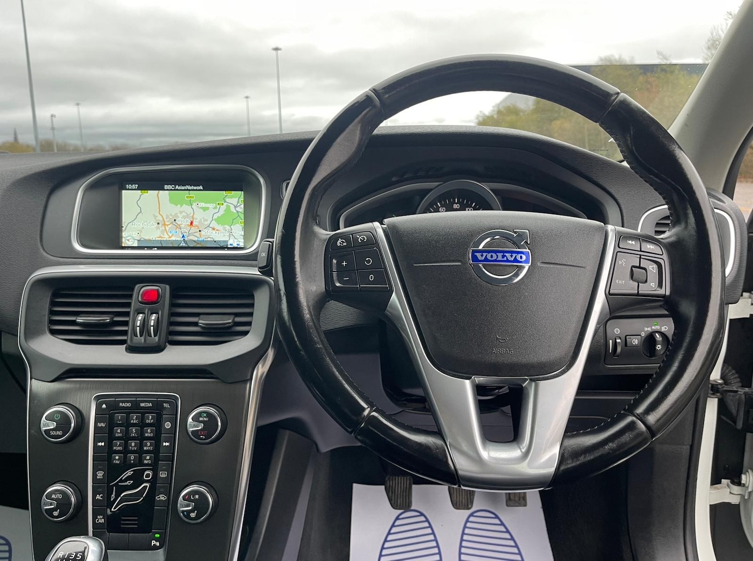 Used Volvo V40 2014 for sale - 76696585: Photo 29