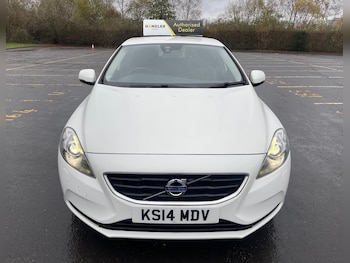 Used Volvo V40 2014 for sale - 76696585: Photo