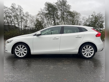 Used Volvo V40 2014 for sale - 76696585: Photo