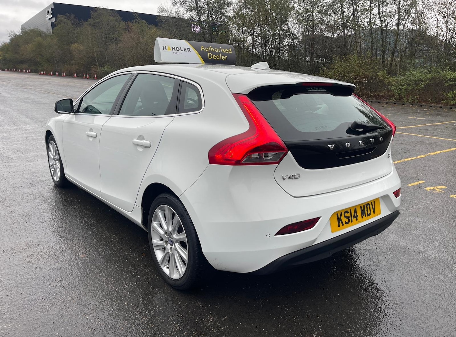 Used Volvo V40 2014 for sale - 76696585: Photo 5
