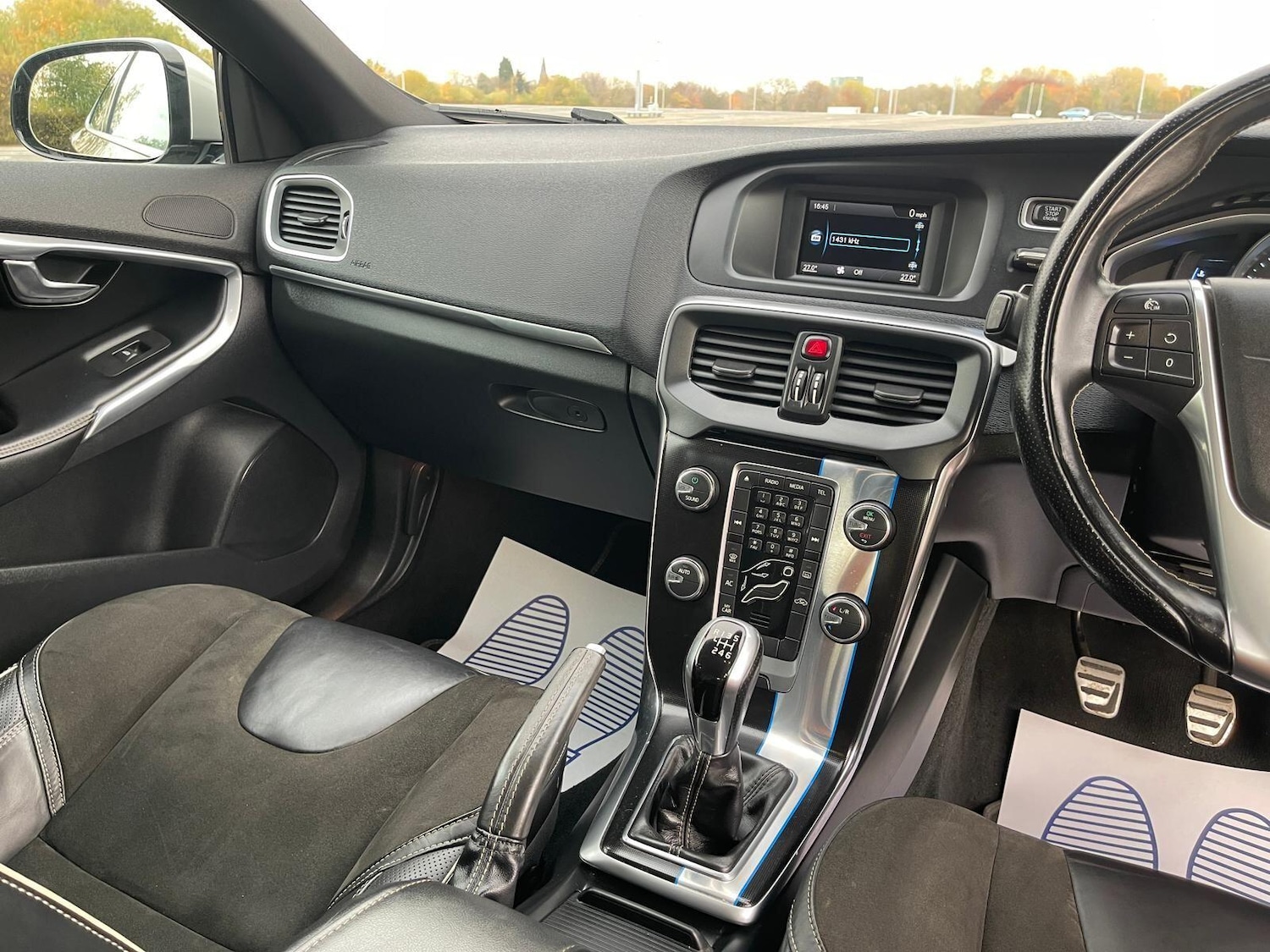 Used Volvo V40 2014 for sale - 76623146: Photo 15