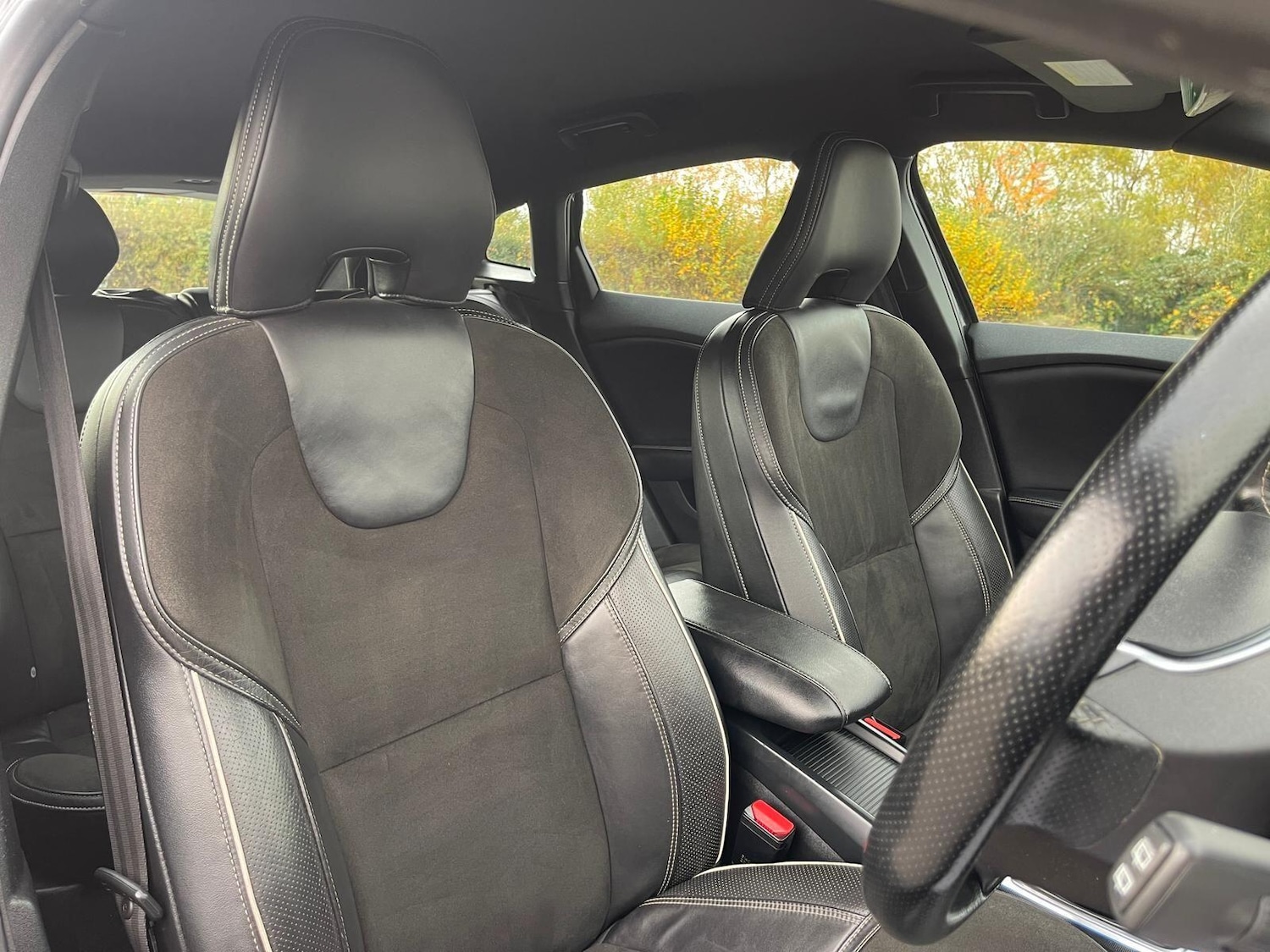 Used Volvo V40 2014 for sale - 76623146: Photo 21