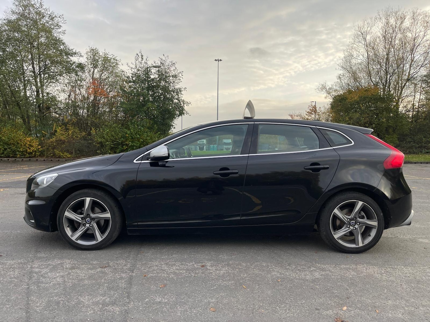 Used Volvo V40 2014 for sale - 76623146: Photo 8