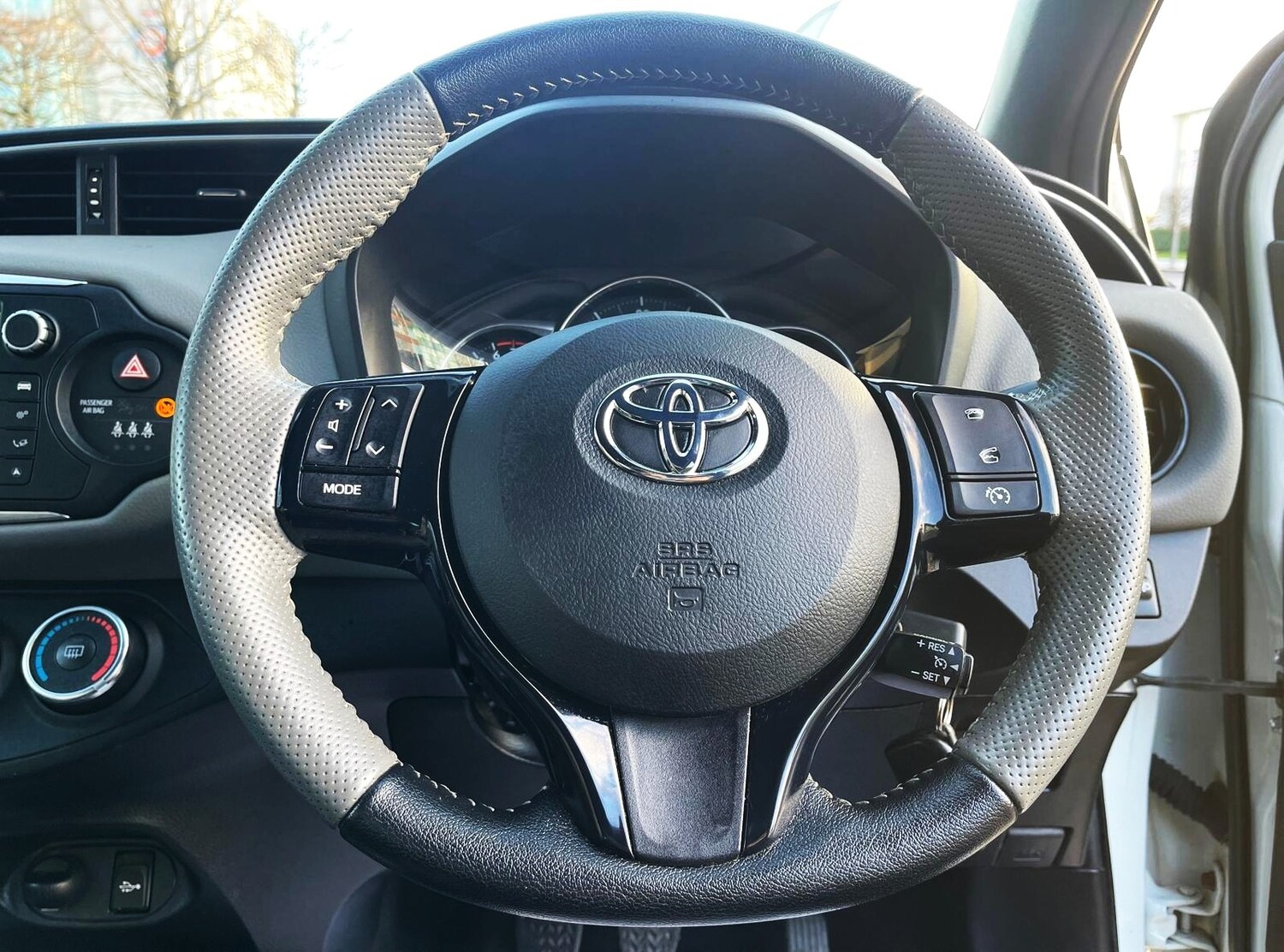 Used Toyota Yaris 2016 for sale - 77013255: Photo 18