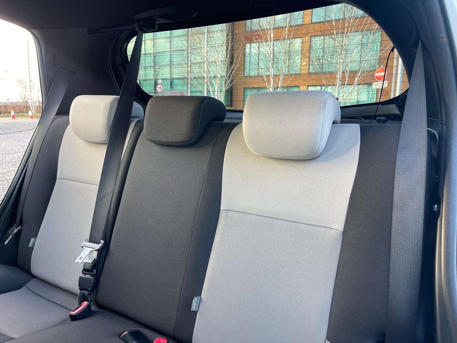 Used Toyota Yaris 2016 for sale - 77013255: Photo 32