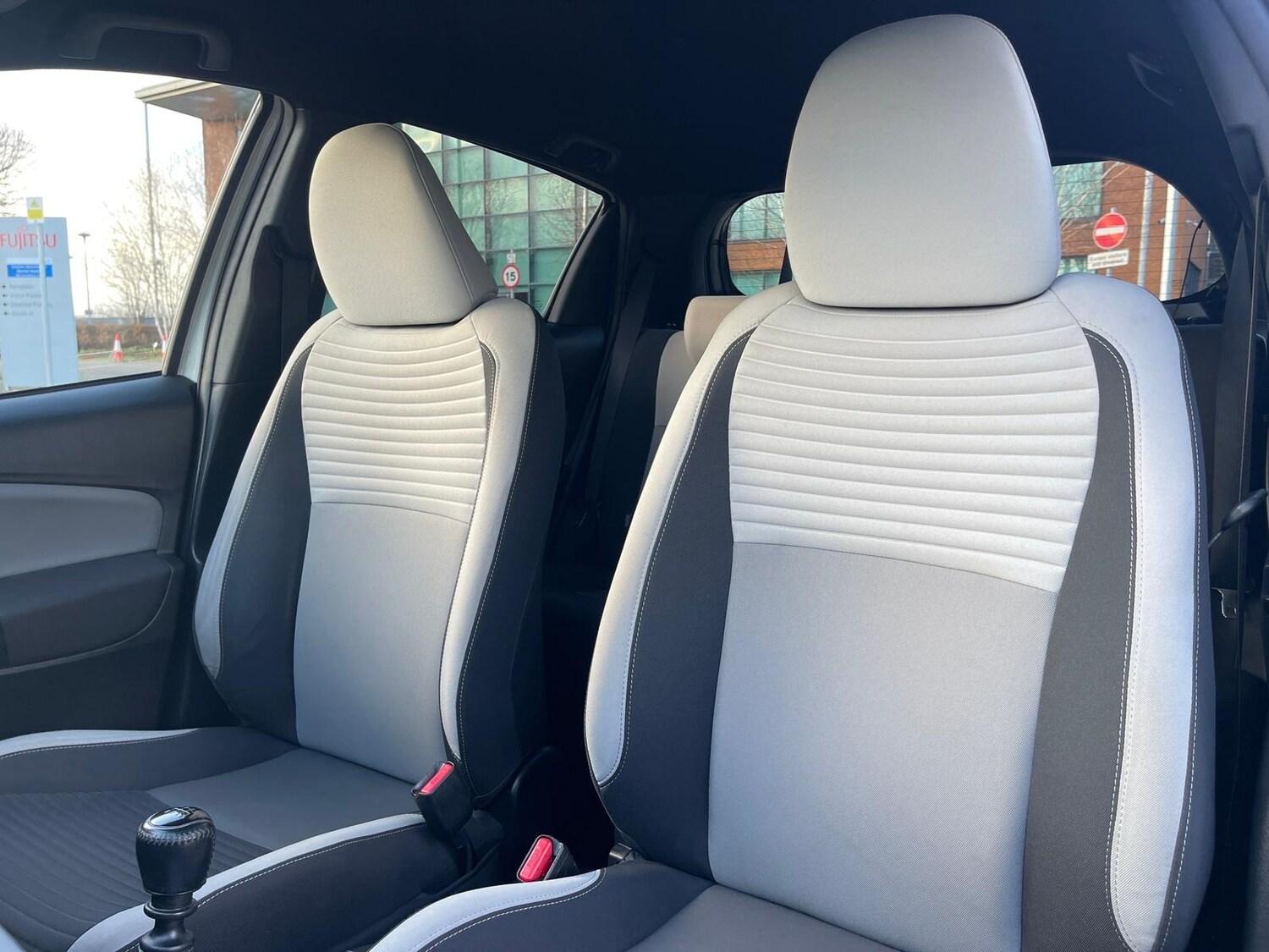 Used Toyota Yaris 2016 for sale - 77013255: Photo 35