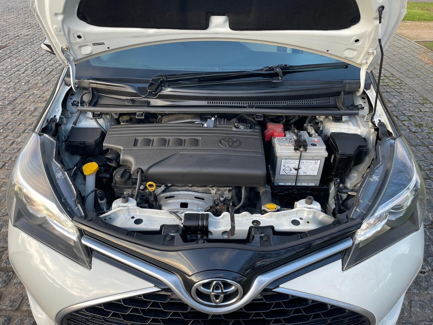 Used Toyota Yaris 2016 for sale - 77013255: Photo 40