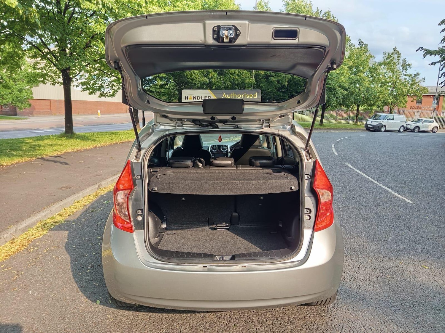 Used Nissan Note 2014 for sale - 76610137: Photo 51