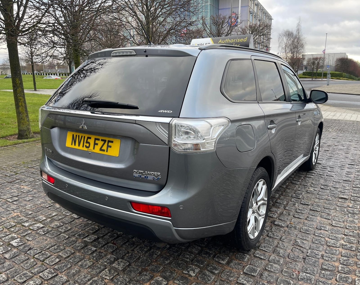 Used Mitsubishi Outlander 2015 for sale - 77235412: Photo 18