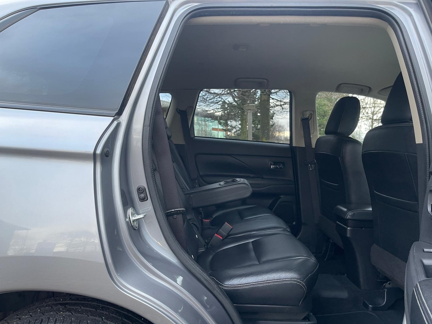 Used Mitsubishi Outlander 2015 for sale - 77235412: Photo 27