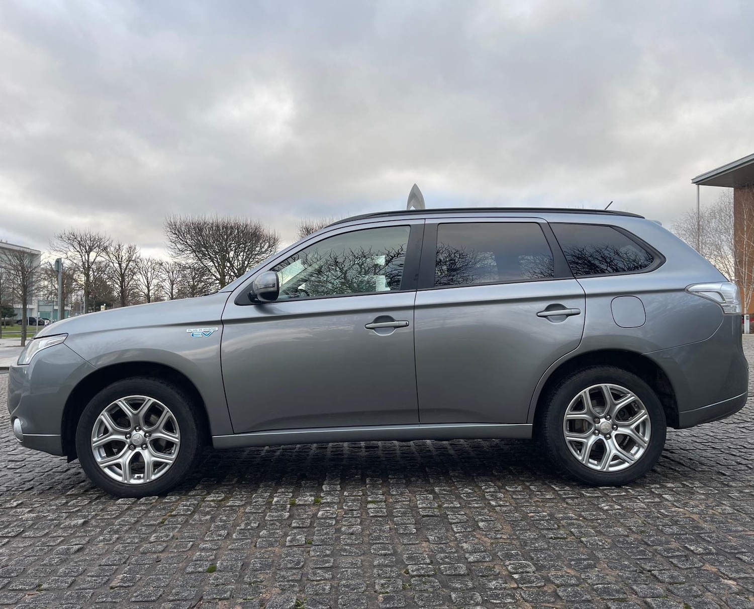 Used Mitsubishi Outlander 2015 for sale - 77235412: Photo 43