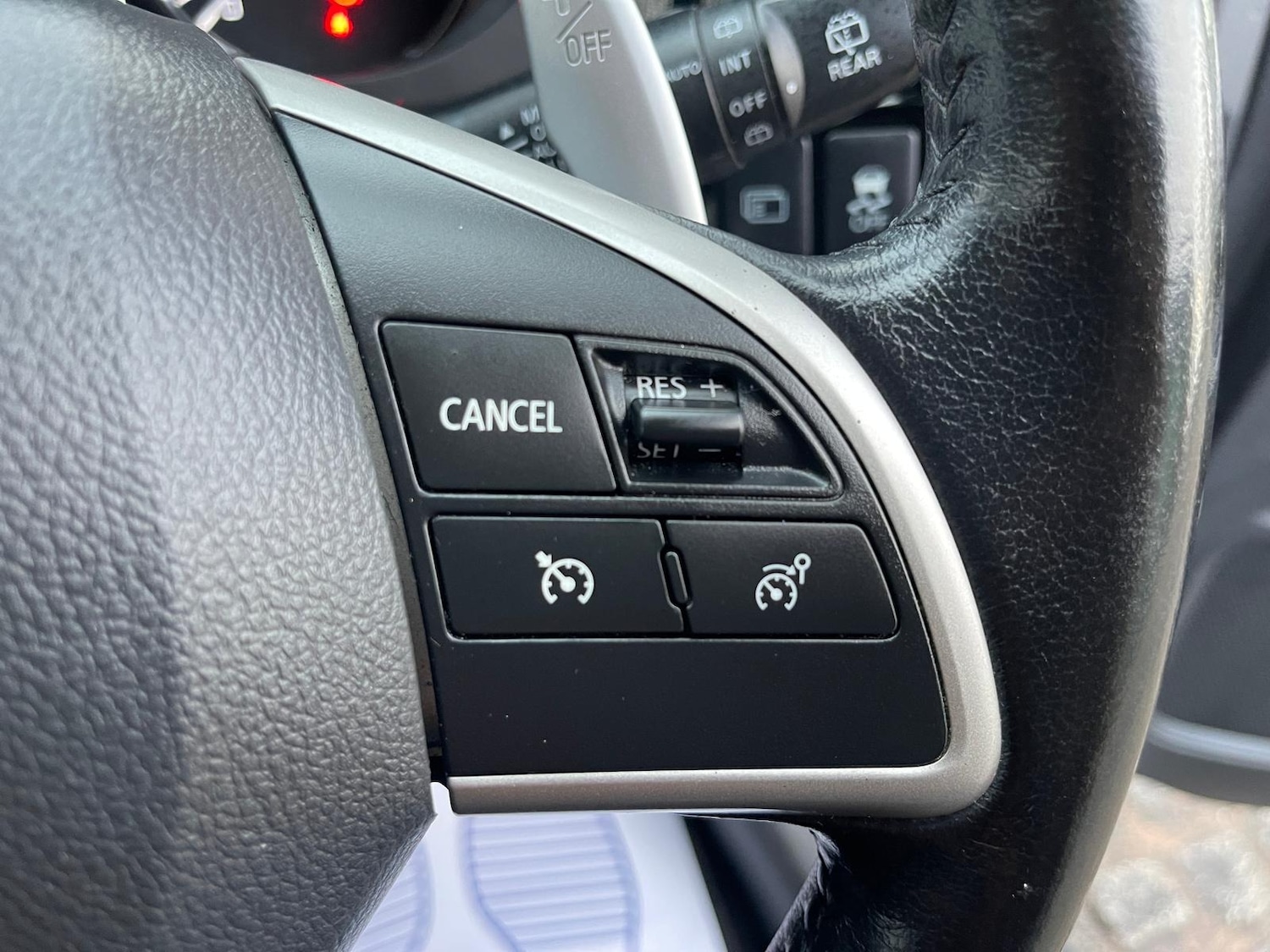 Used Mitsubishi Outlander 2015 for sale - 77235412: Photo 44