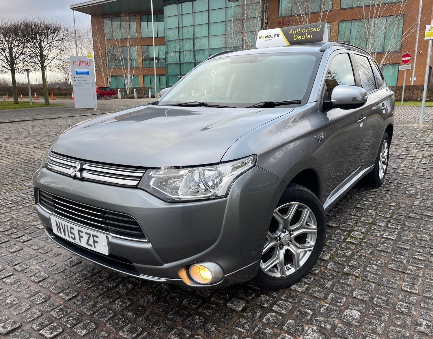 Used Mitsubishi Outlander 2015 for sale - 77235412: Photo 8