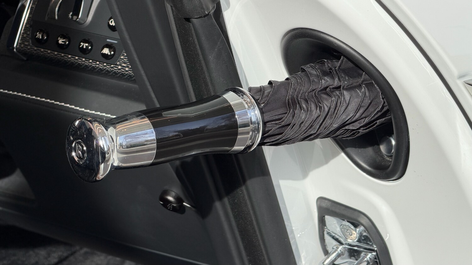 Used Rolls-Royce Silver Dawn 2021 for sale - 77906344: Photo 18