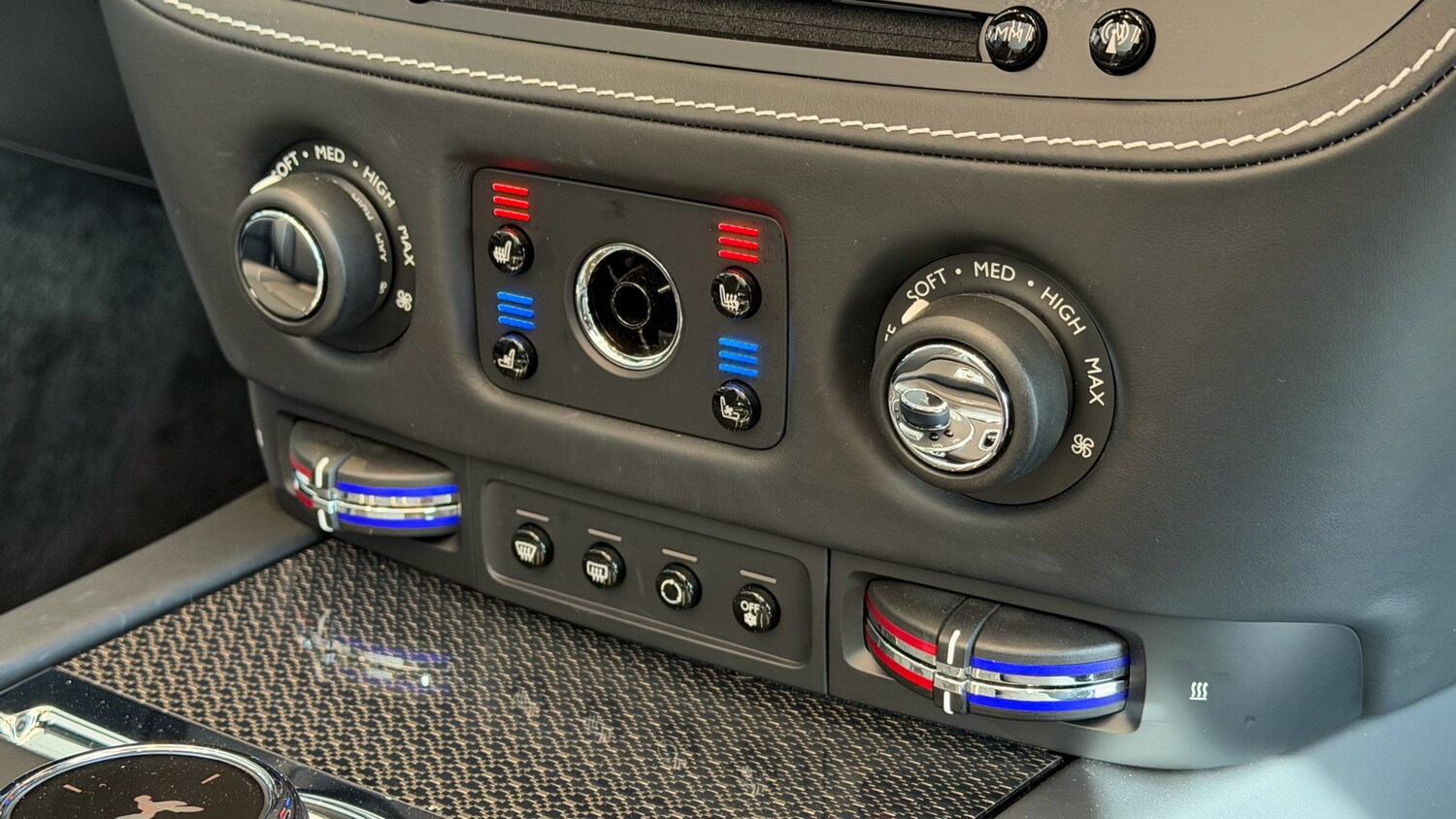 Used Rolls-Royce Silver Dawn 2021 for sale - 77906344: Photo 21