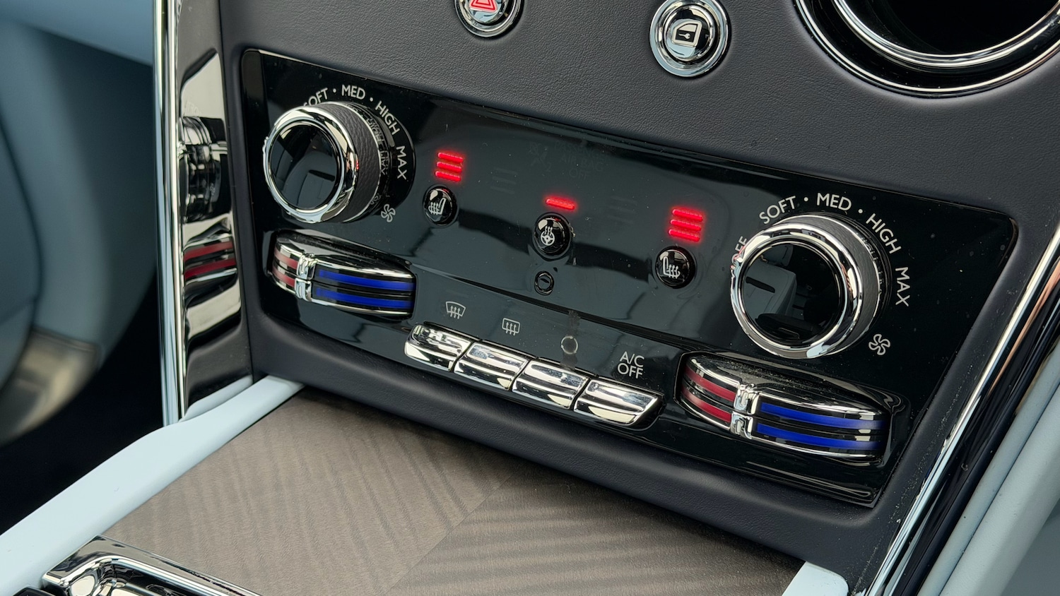 Used Rolls-Royce Cullinan 2025 for sale - 76864094: Photo 22