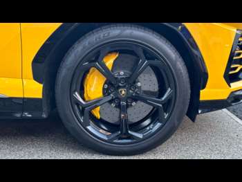 Used Lamborghini Urus 2018 for sale - 75124703: Photo
