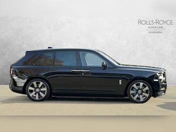 Used Rolls-Royce Cullinan 2022 for sale - 76627661: Photo