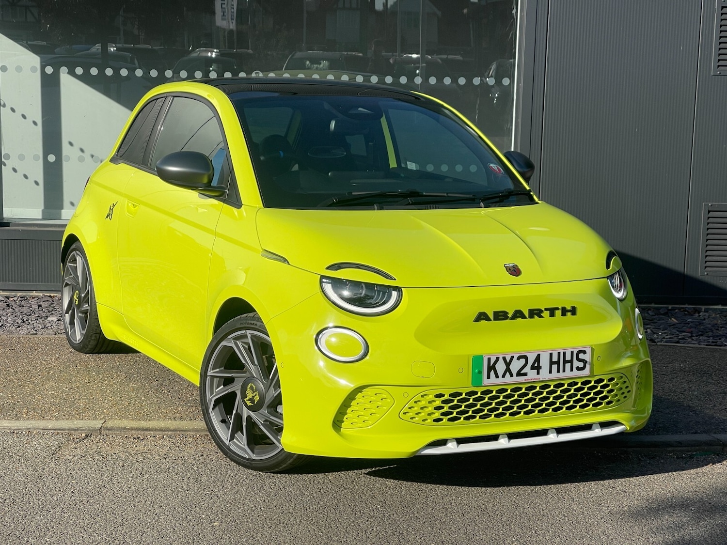 Used Abarth 500 2024 for sale - 76868825: Photo 1