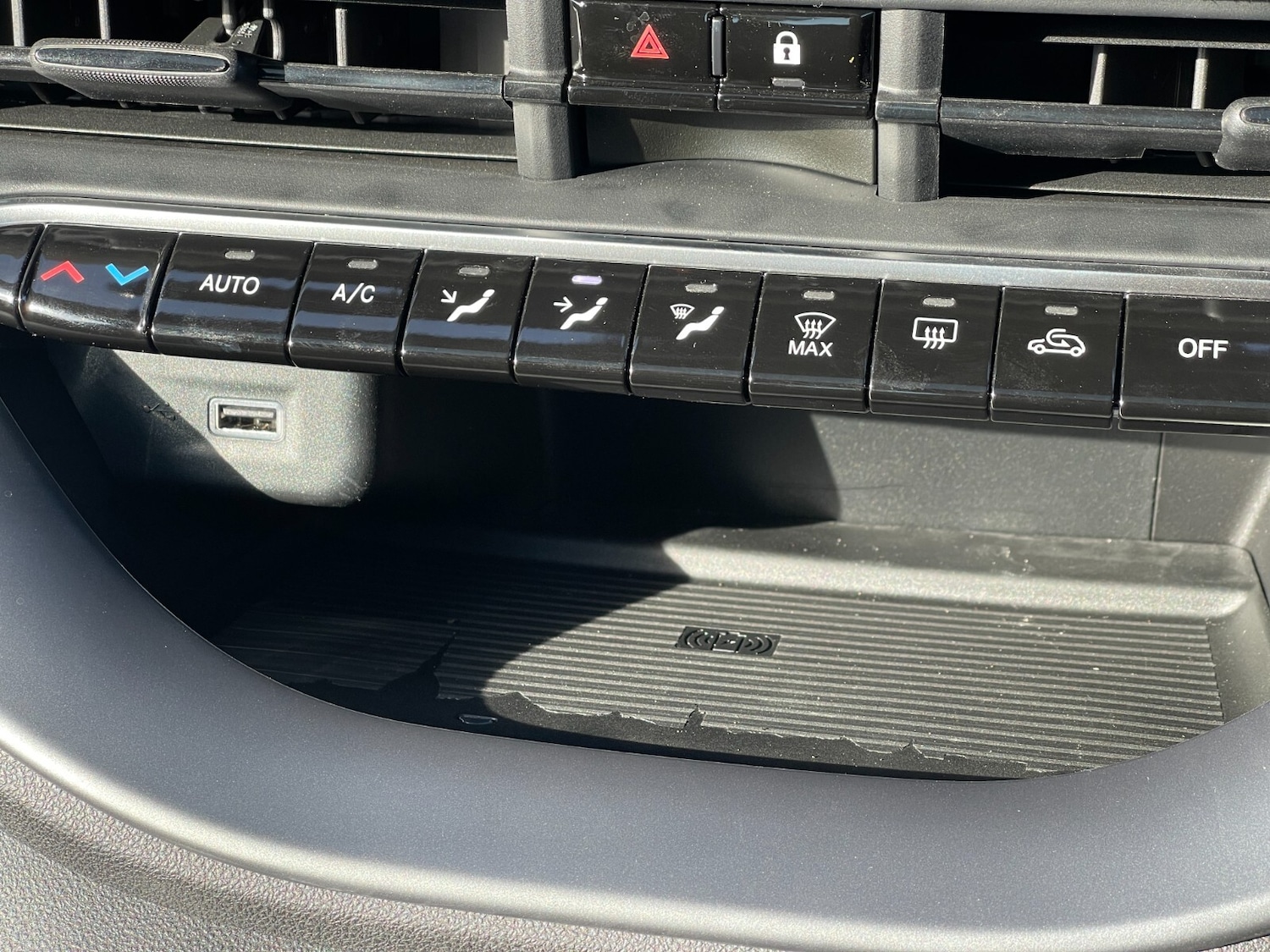 Used Abarth 500 2024 for sale - 76868825: Photo 17