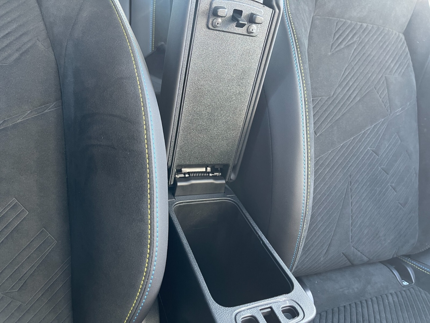 Used Abarth 500 2024 for sale - 76868825: Photo 23