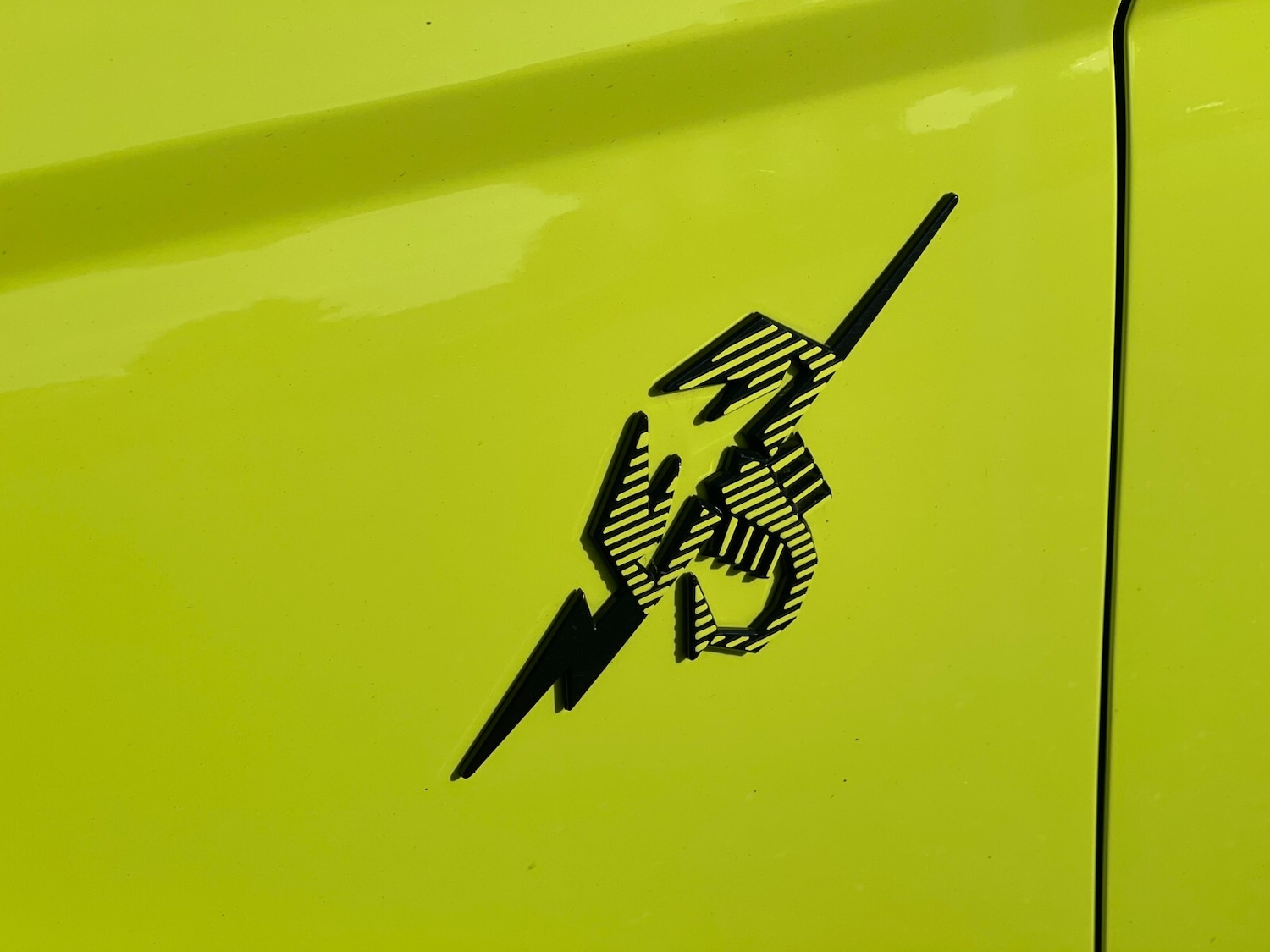 Used Abarth 500 2024 for sale - 76868825: Photo 27