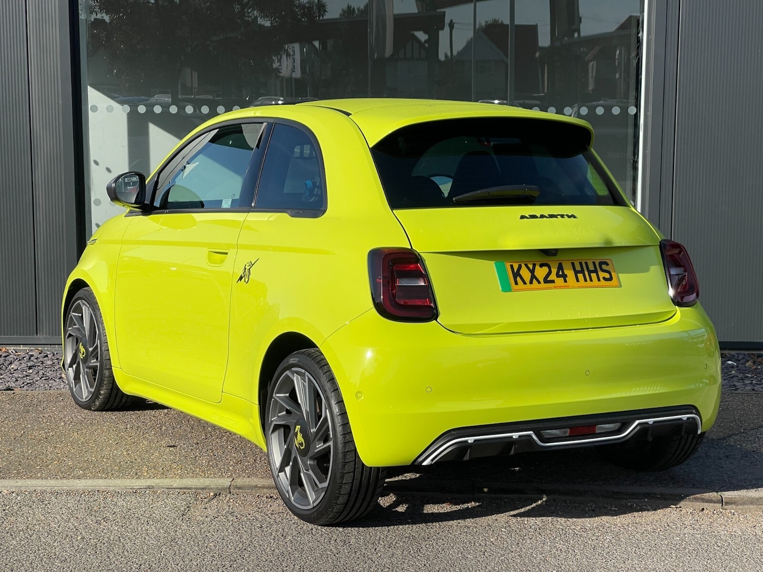 Used Abarth 500 2024 for sale - 76868825: Photo 5