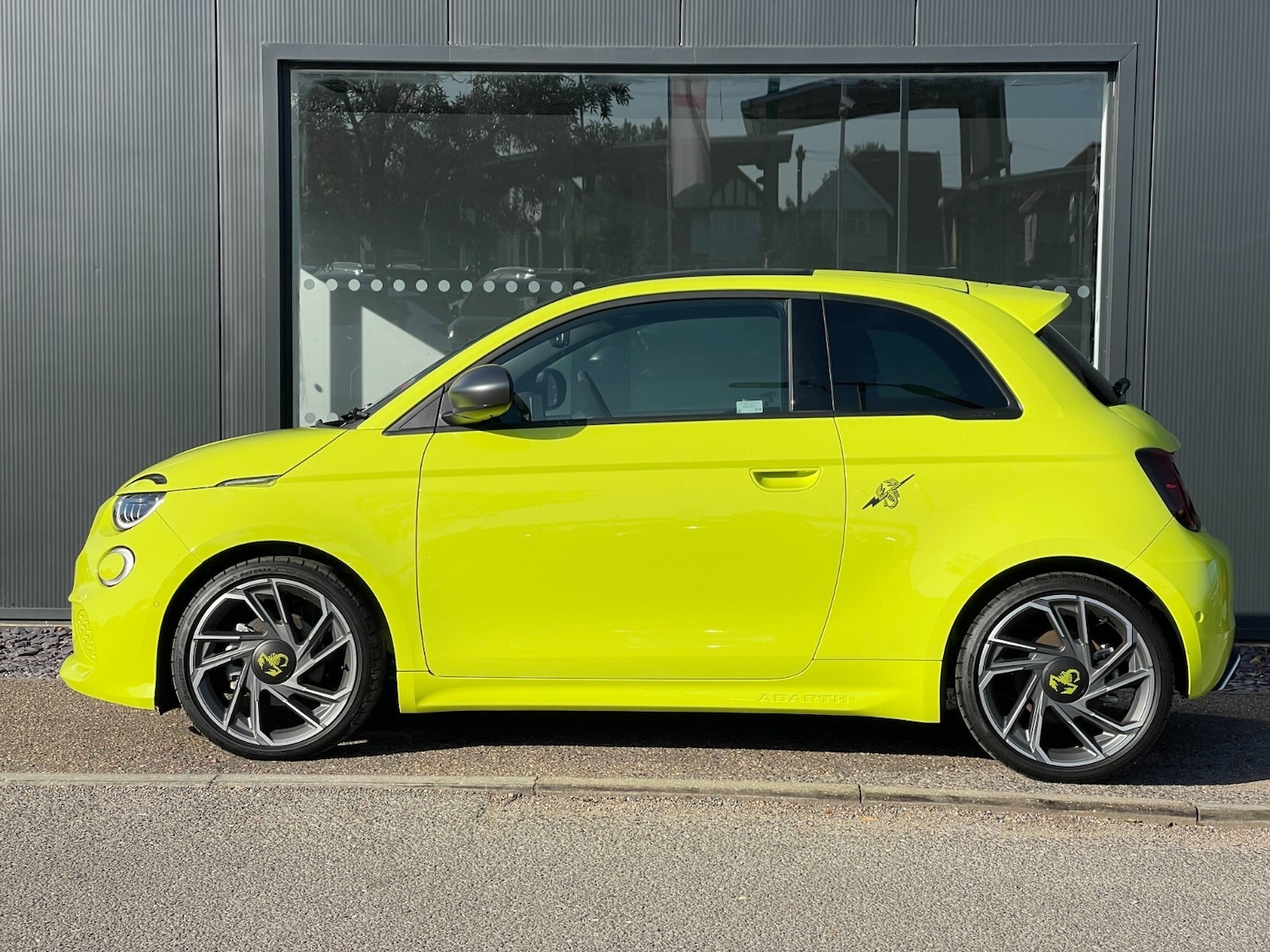 Used Abarth 500 2024 for sale - 76868825: Photo 6