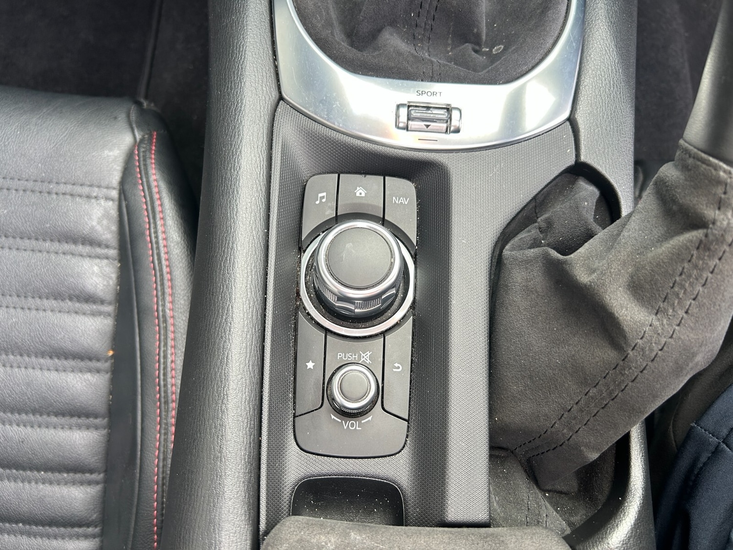 Used Abarth 124 Spider 2017 for sale - 76869624: Photo 31