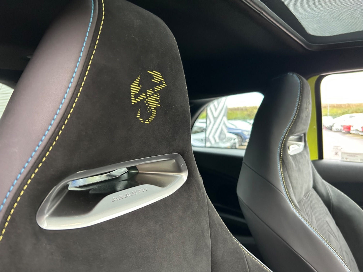 Used Abarth 500 2023 for sale - 76915105: Photo 24